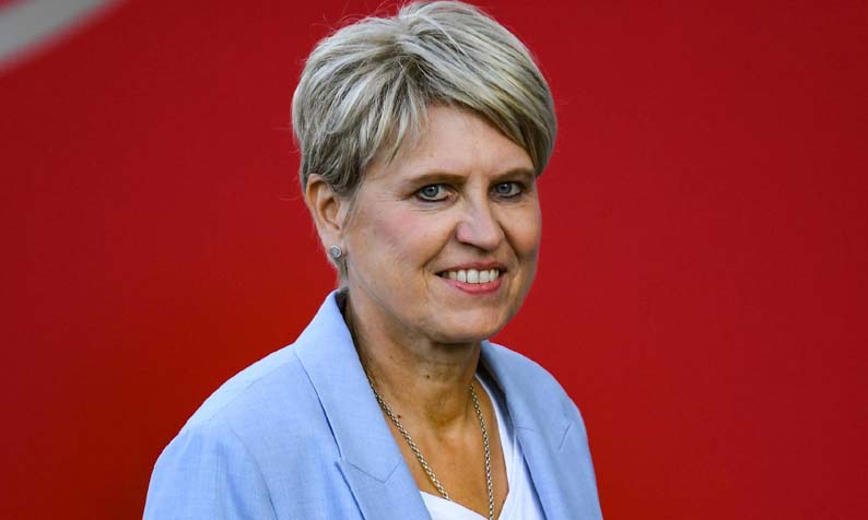 Doris Fitschen: Karriere, Erfolge und Vermächtnis einer deutschen Fußballikone